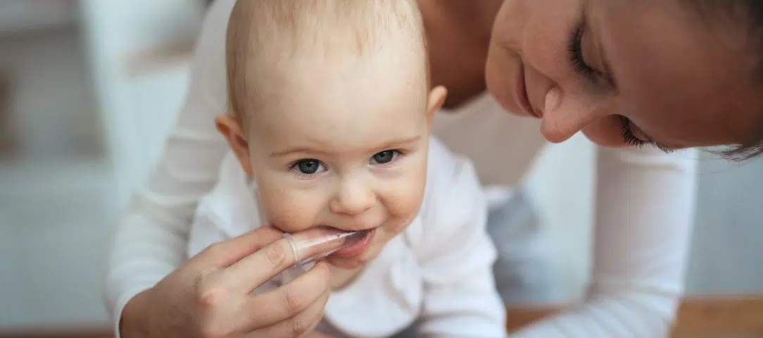 baby-teething-and-how-to-help-4-tips-and-tricks