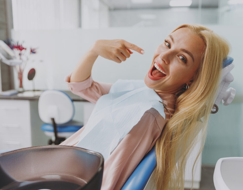 brighten-your-smile-with-professional-teeth-whitening