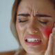 how-to-act-fast-if-someone-knocks-out-a-tooth